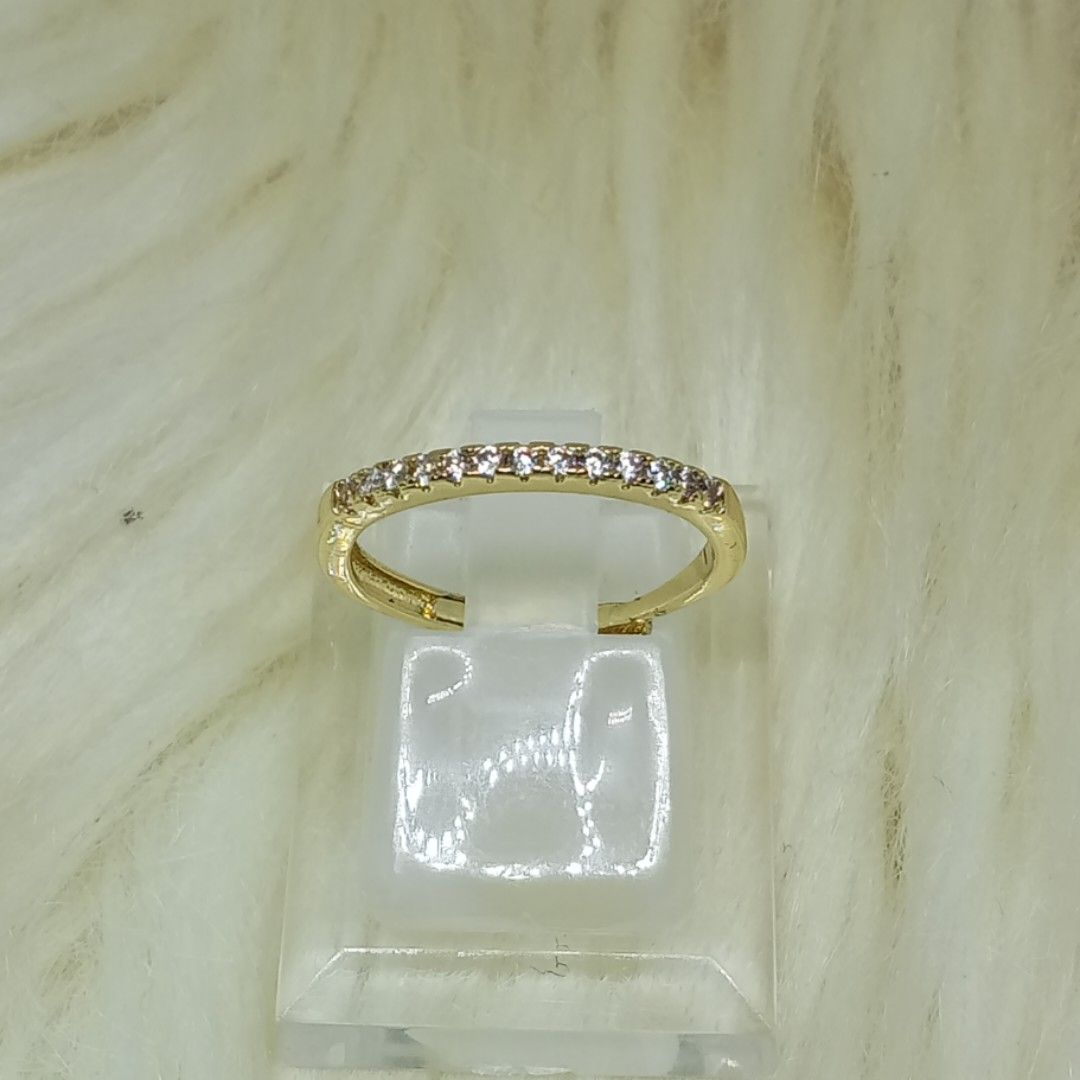 Moissanite Ring ✨ 18K goldplated ✨ PT950 marking (Category: Rings) located in Ozamiz City. Submitted by leovelle. (Listing ID 1459210781, Image 1). Description: Moissanite Ring ✨ 18K goldplated ✨ PT950 marking.