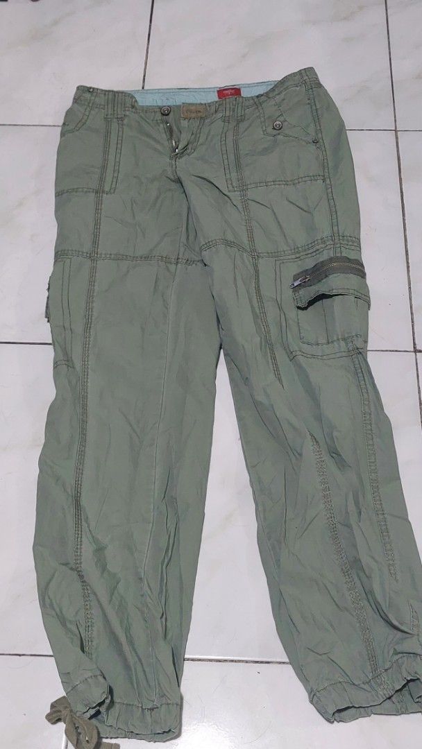 Mossimo pants (Category: Looking For) located in San Juan City. Submitted by 1clickpick (Listing ID 1459233429, Image 1). Description: .