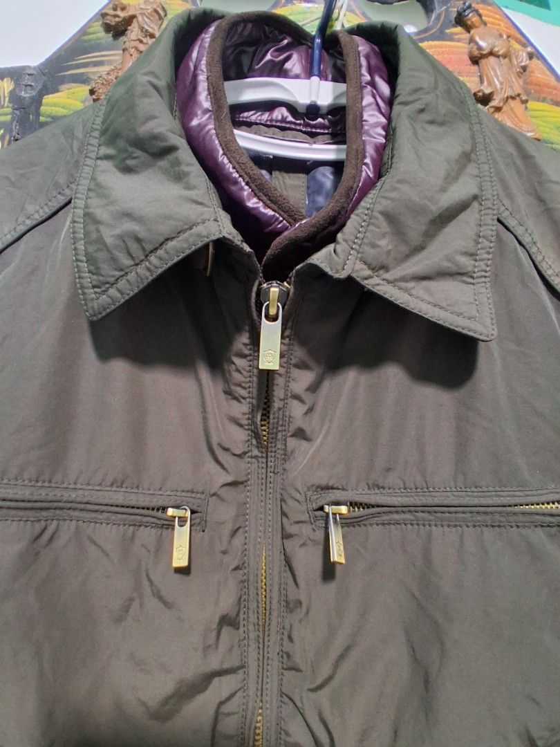 Mossimo dutti jaket (Category: Announcements) located in Manila. Submitted by carlitoboh66625 (Listing ID 1459129144, Image 3). Description: mossimo putting jaket excellent condition no issue 22x26 price 850.