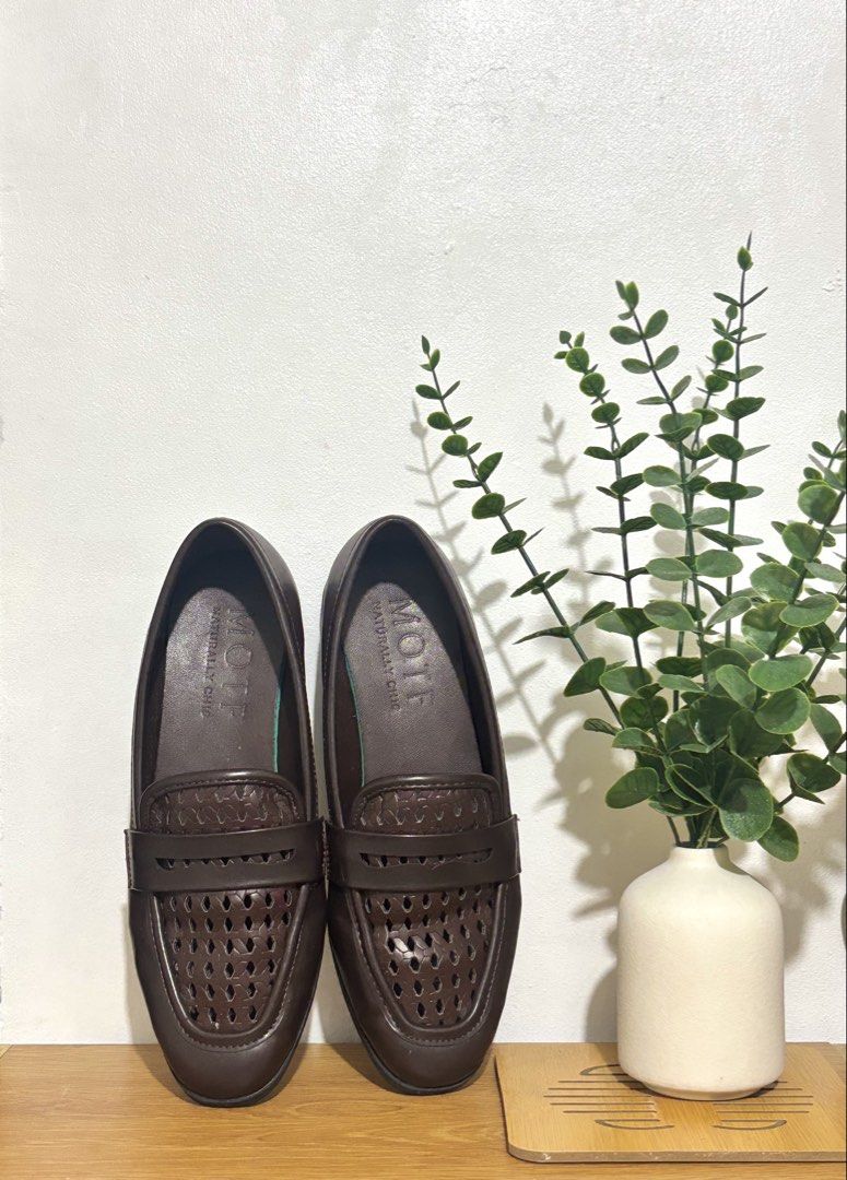 MOTF Brown Loafers (Category: Loafers) located in Taguig. Submitted by kdfinds07 (Listing ID 1459193391, Image 2). Description: rfs: decluttering used twice only size: EUR 36 // 22.5 CM Includes: Original box location: north signal taguig mop: bank transfer (BPI or BDO) .