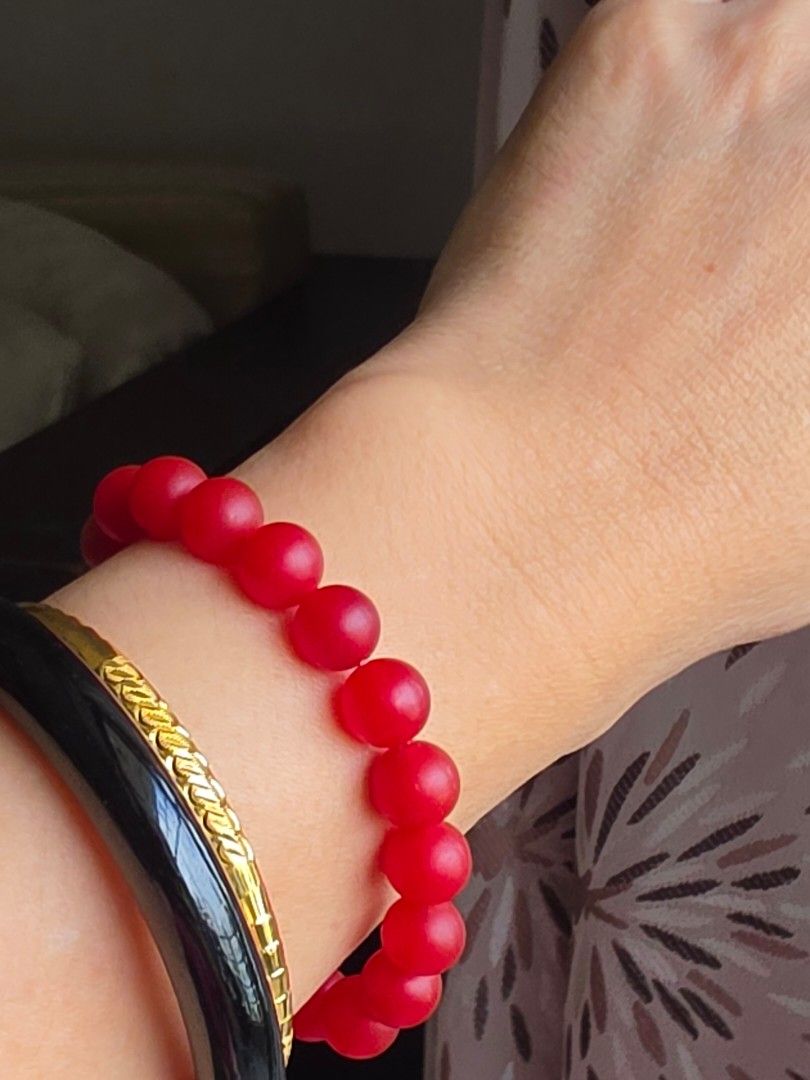 Nanghong Agate (Category: Bracelets) located in Manila. Submitted by cavalierdolls (Listing ID 1459224358, Image 1). Description: Nanghong Agate Bracelet 8.5mm to 9mm with Certificate.