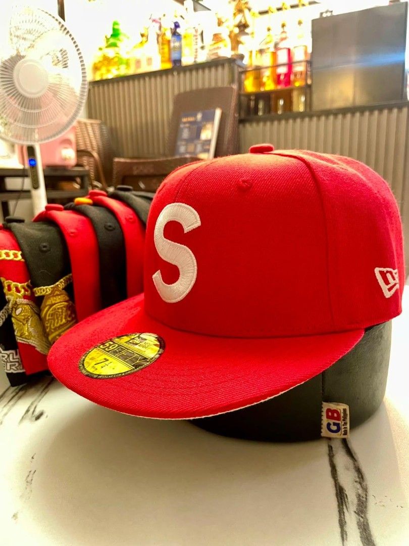 New Era 59FIFTY Fitted Cap - Red (Category: Caps & Hats) located in Manila. Submitted by bgshop7 (Listing ID 1459158779, Image 2). Description: - Brand: New Era - Model: 59FIFTY Fitted Cap - Color: Red - Features: 'P' logo on the front - Size: 7 1/4 - Ideal for: Baseball fans - Condition: Please check photos for detailed condition..