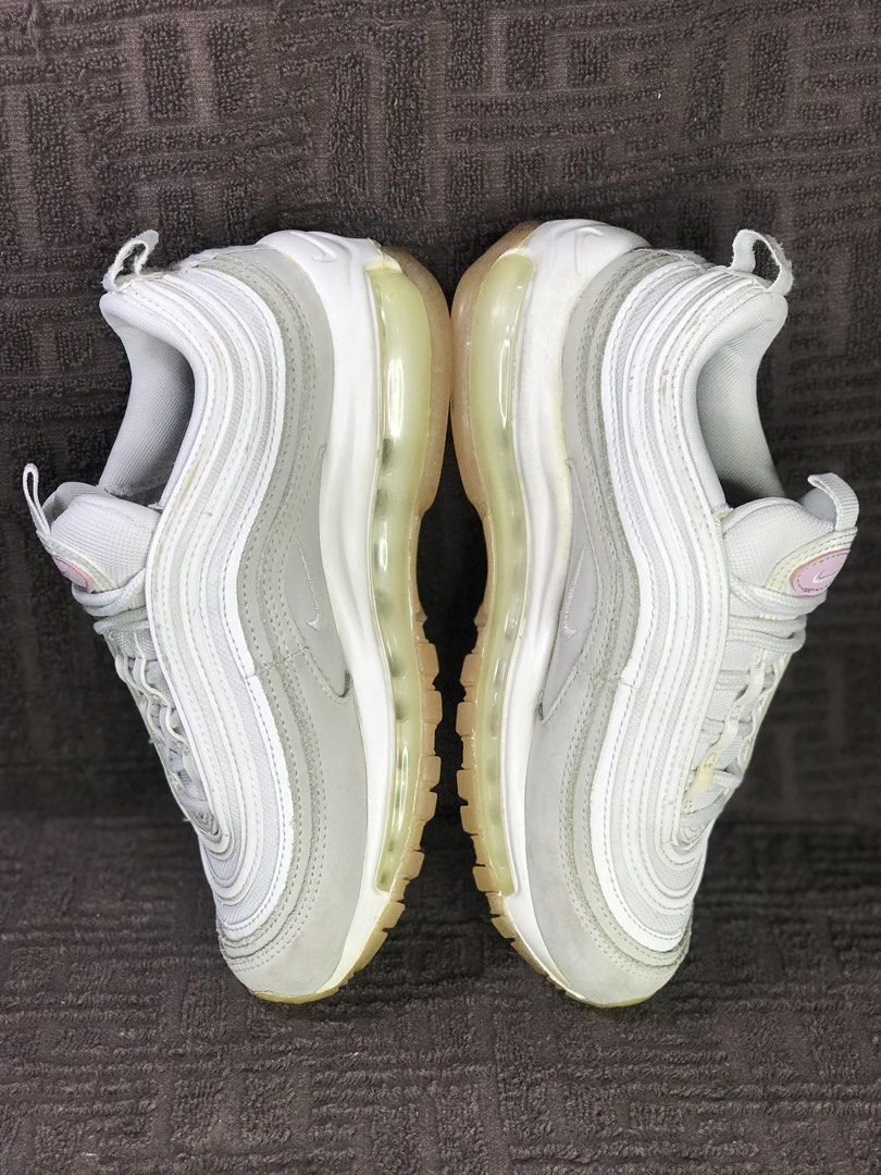 Nike Airmax (Category: Sneakers) located in Manila. Submitted by clarosarmiento69 (Listing ID 1459257725, Image 3). Description: Nike Airmax Good Condi | Signs of Usage Size: US womens 5 | EURO 35.5 | CM 22 ₱500 only + sf FIRST TO PAY, GETS THE PAIR! .
