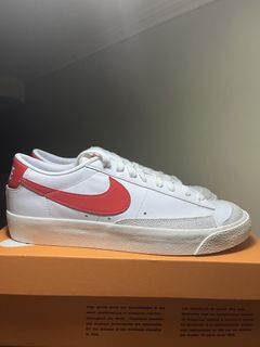 (Category: ) located in . Submitted by rr.sneakerstash (Listing ID 1459189142, Image 1). Description: .