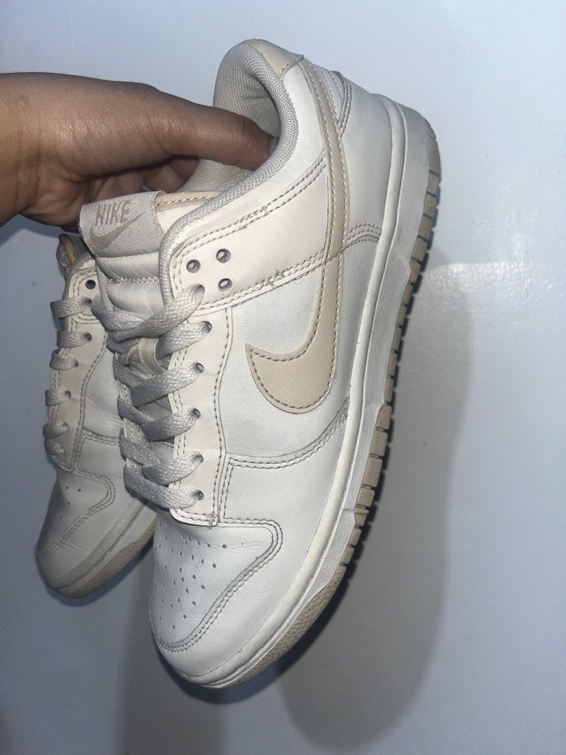 Nike Dunk ‘Phantom Sanddrift’ (Category: Sneakers) located in Tagbilaran City. Submitted by zoey_luna (Listing ID 1459201866, Image 2). Description: For Sale! Pre-loved Nike dunk low phantom sanddrift Size 7 US MEN UK 6 40 cm Only replacement box Rarely used good condition rsf: not using anymore.