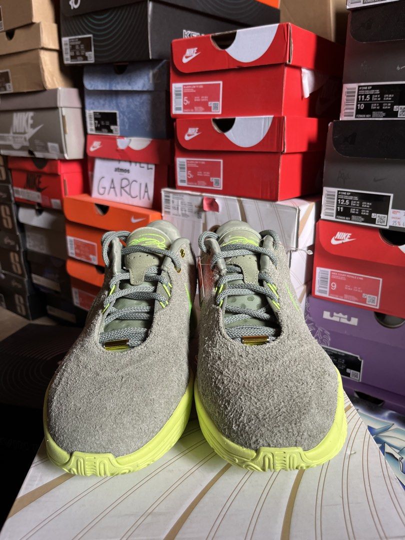 Nike LeBron 21 Algae Lime Green" "Grey Suede" (Category: Sneakers) located in Valenzuela. Submitted by rr.sneakerstash (Listing ID 1459180876, Image 2). Description: - Grey suede upper - Bright lime green accents on sole and laces - Low-top design - Ideal for basketball and casual wear - Includes original box.