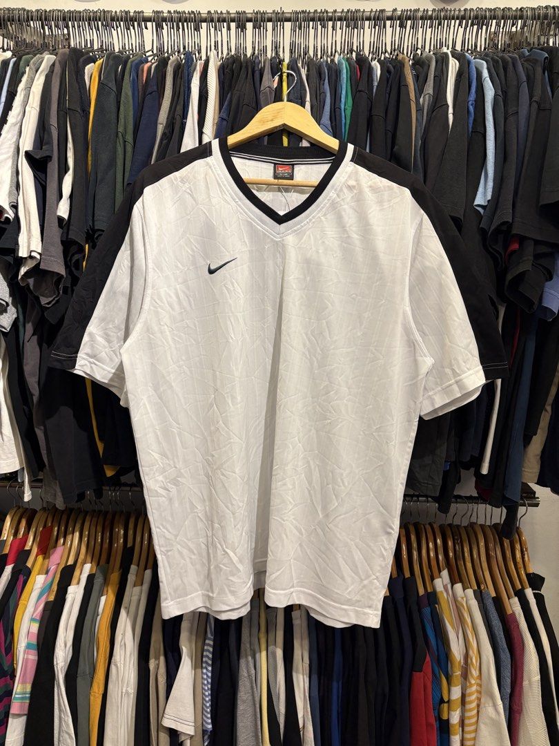 Nike side swoosh drifit Y2K (Category: Activewear) located in General Santos City (Dadiangas). Submitted by scrtshp (Listing ID 1459195556, Image 1). Description: 22.5x29 size XL actual no issue/In excellent condition washed & Ready to wear.