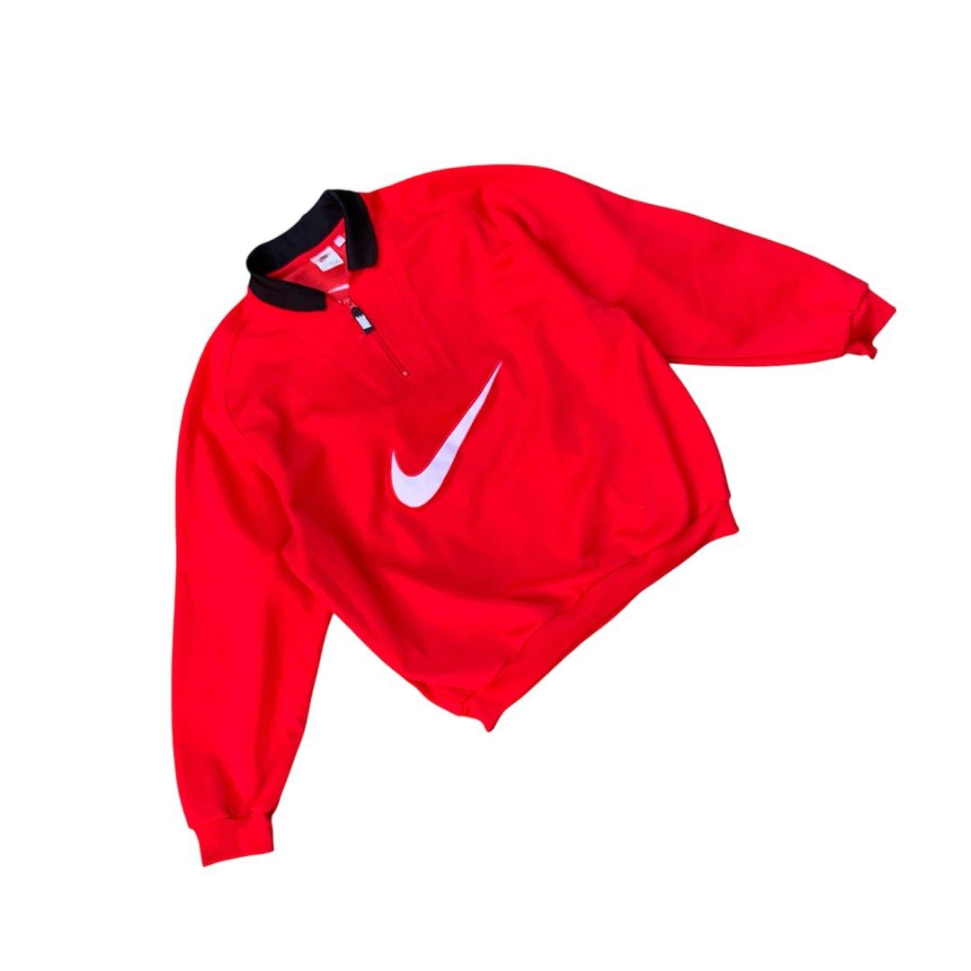 nike vntg 2000s y2k (Category: Coats, Jackets and Outerwear) located in Butuan. Submitted by rcycl (Listing ID 1459240881, Image 1). Description: nike y2k 23by29.