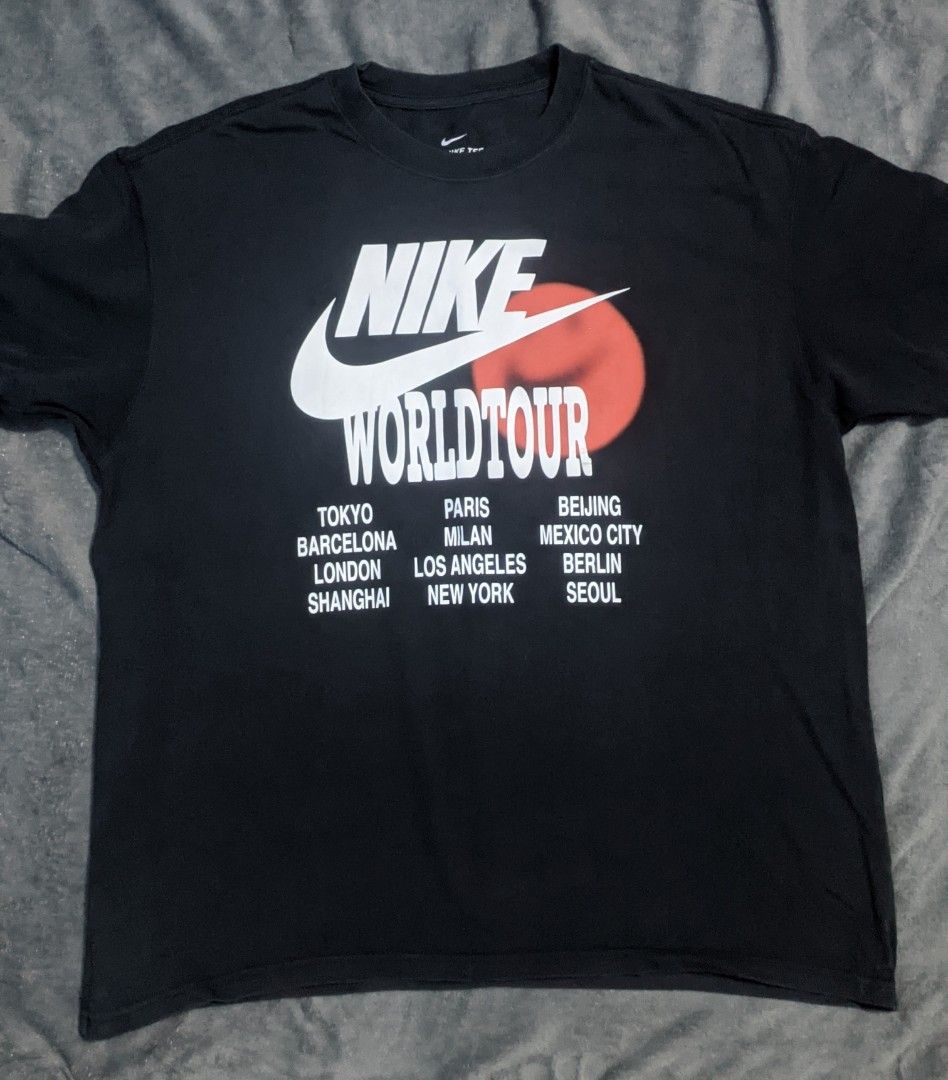 Nike World Tour T-shirt (Category: Tshirts & Polo Shirts ) located in San Ildefonso. Submitted by tripniberto (Listing ID 1459235989, Image 1). Description: Nike Dimes:23/28L Issue: Need wash, Sign of use, Small Scratch Hole Color Rate: 9/10(or better) (lighting may affect the color on images) MOP: gcash MOD: j&t(+sf) NO RUSH SHIPPING!!! (3-5days Ship out!) please manage your expectations this is ukay items PM if interested 📩 Bulacan 📍.