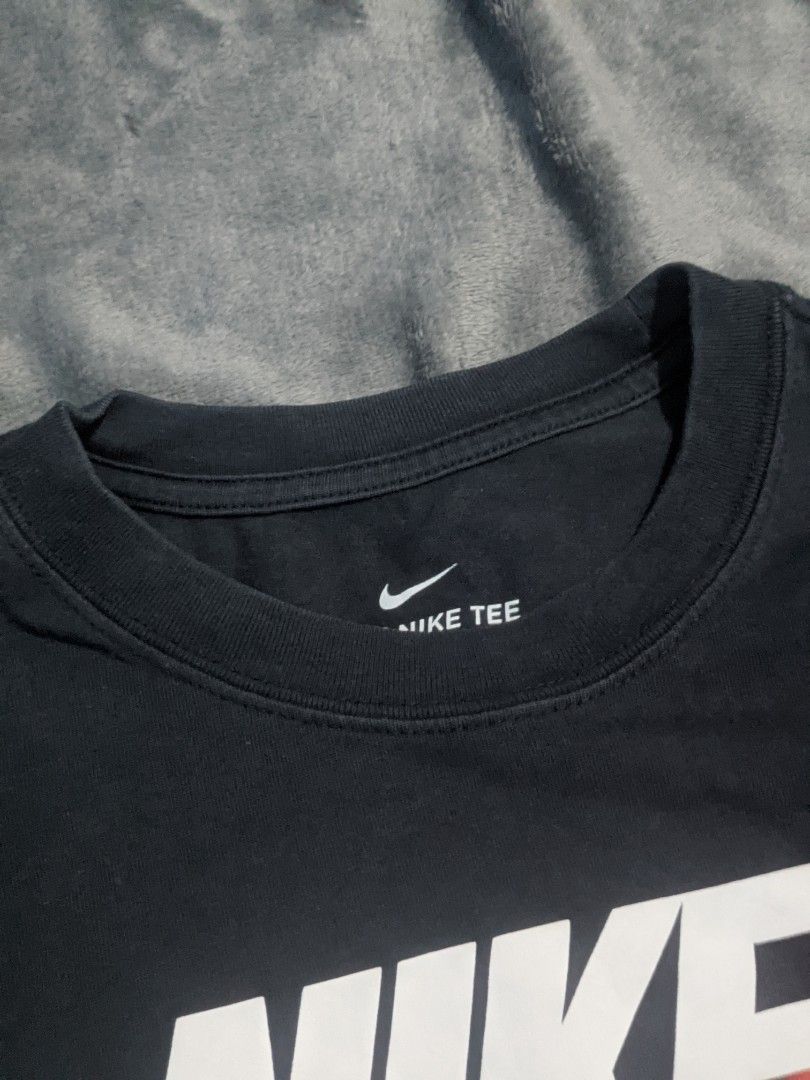 Nike World Tour T-shirt (Category: Tshirts & Polo Shirts ) located in San Ildefonso. Submitted by tripniberto (Listing ID 1459235989, Image 3). Description: Nike Dimes:23/28L Issue: Need wash, Sign of use, Small Scratch Hole Color Rate: 9/10(or better) (lighting may affect the color on images) MOP: gcash MOD: j&t(+sf) NO RUSH SHIPPING!!! (3-5days Ship out!) please manage your expectations this is ukay items PM if interested 📩 Bulacan 📍.