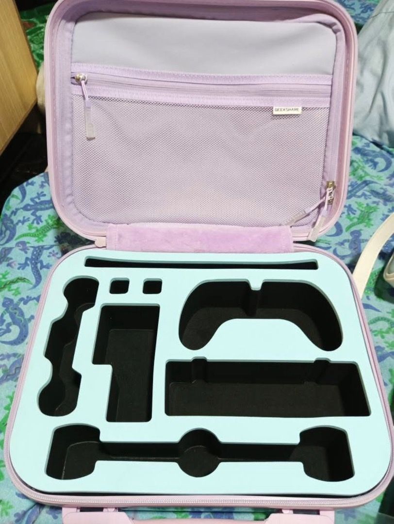 Nintendo Switch OLED Travel & Carrying Case (Category: Cases & Covers) located in Quezon City. Submitted by cjhangpo_ (Listing ID 1459161225, Image 3). Description: GeekShare Play Game Crossbody Bag - 1000 GeekShare Traveling Case - 2500 (Never been used) .