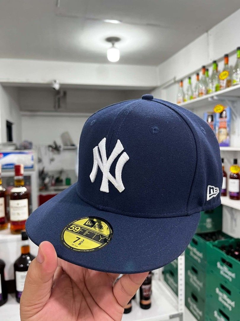 NY CAP FITTED NEW ERA (Category: Caps & Hats) located in Rizal. Submitted by saint-nike11 (Listing ID 1459246574, Image 2). Description: NEW YORK CAP FITTED SIZE 7 3/8 58.7 CM 600 + SF NOT SURE IF LEGIT BY NEW ERA KUMPLETO TAGS CHECK PHOTO.