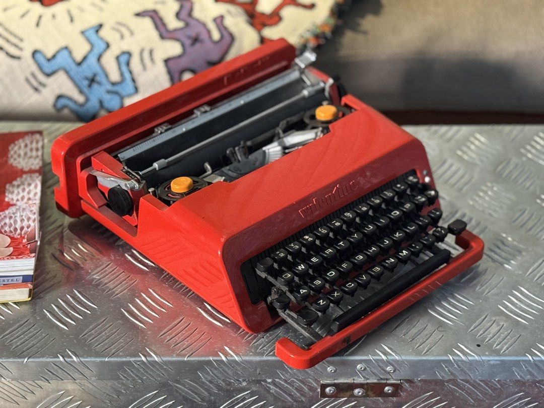 Olivetti Vintage Typewriter (Category: Printers, Scanners & Copiers) located in Bulacan. Submitted by rock_off.thriftshop.ph (Listing ID 1459148847, Image 3). Description: .