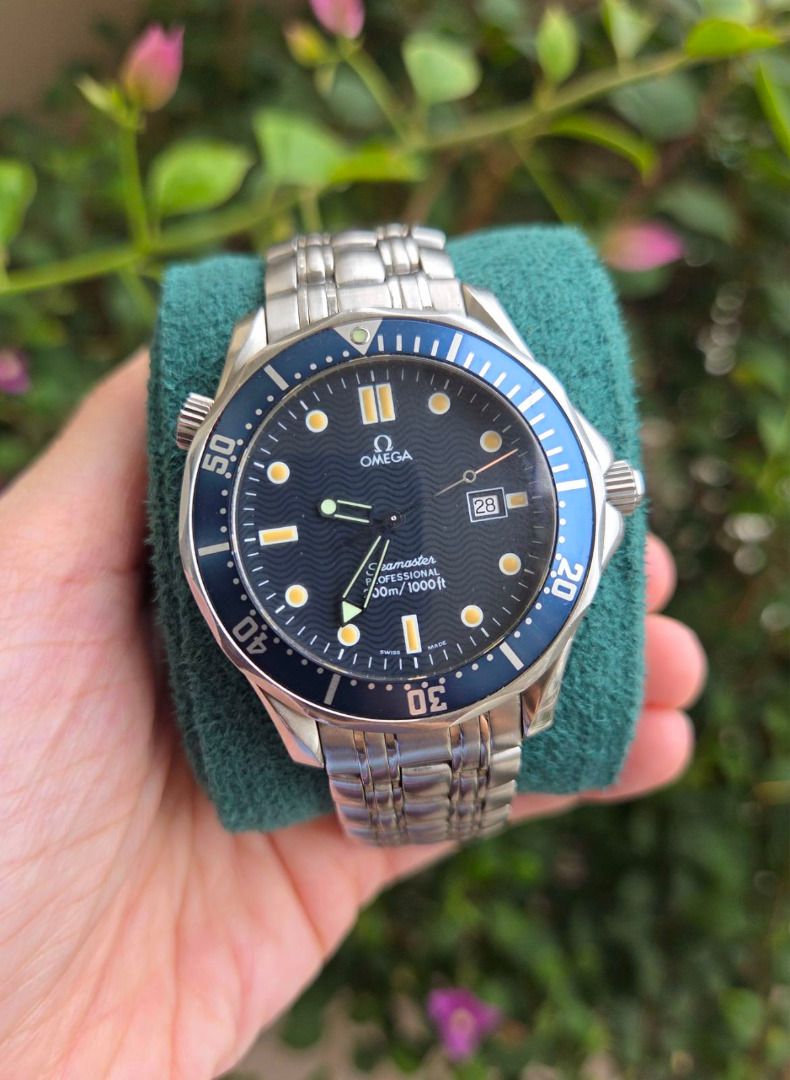 Omega Seamaster Professional 41mm Automatic Watch (Category: Luxury Watches) located in Caloocan City. Submitted by wristworthyph (Listing ID 1459119393, Image 2). Description: Omega Seamaster Professional 41mm Known as the “James Bond” used in “Golden Eye” Ref 2541.80.00 Quartz Blue bezel Mint condition Precise timekeeping P119K only With presentation box Message for viewings and details Kapitolyo, Pasig City Meet ups in BGC, Estancia or Greenhi