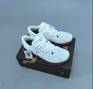 (Category: ) located in . Submitted by khai.uasneakers (Listing ID 1459269195, Image 1). Description: .