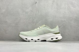 (Category: ) located in . Submitted by khai.uasneakers (Listing ID 1459275317, Image 1). Description: .