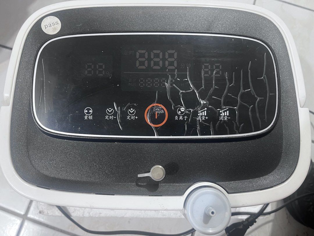 Oxygen 7L generator/ concentrator for sale (Category: Medical Supplies & Tools) located in Taytay. Submitted by miriel.page (Listing ID 1459256108, Image 2). Description: Oxygen concentrator / generator for sale Good as new No issue or damage Saglit lang nagamit Willing to demo how to use Taytay loc Pm for more details .