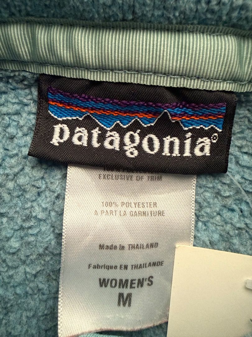 Patagonia Women's Fleece Pullover (Category: Coats, Jackets and Outerwear) located in Pasig City. Submitted by hoardwrld (Listing ID 1459110548, Image 3). Description: Width: 19 Length: 25 - Patagonia Quarter-Zip Fleece Pullover - Women's Size Medium - Heathered Teal Color - 100% Polyester - Ideal for layering or standalone wear.