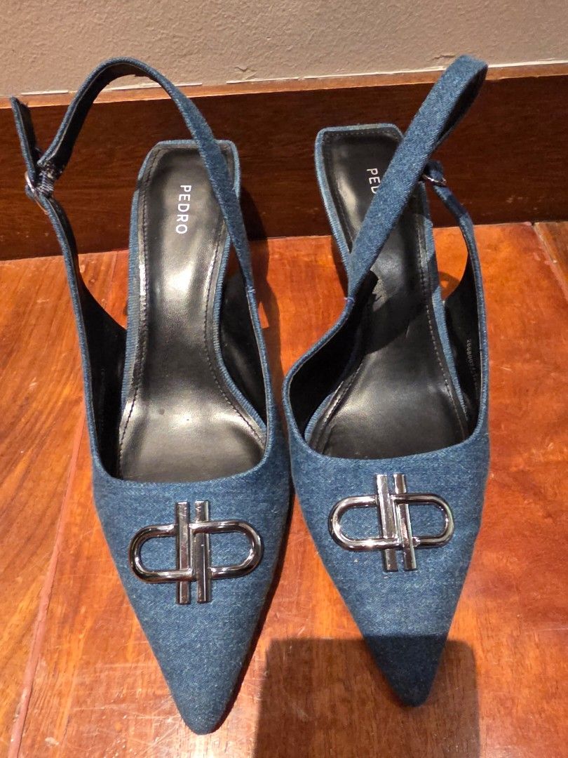 Pedro Denim Shoes (Category: Heels) located in Pasig City. Submitted by vthing (Listing ID 1459143784, Image 1). Description: heavily used kitten heels 1.5inches.