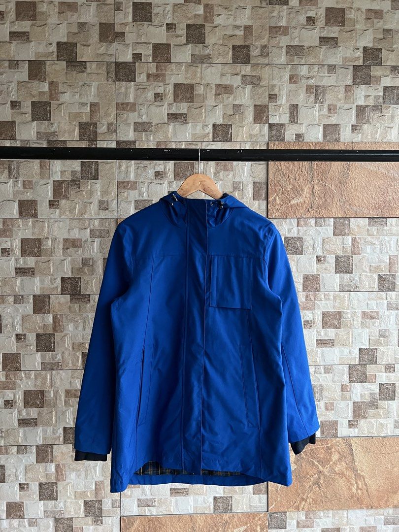 PENDLETON - MULTI POCKET PARKA JACKET P (Category: Coats, Jackets and Outerwear) located in Bacolod City. Submitted by timelessbyjosh (Listing ID 1459131245, Image 1). Description: BEST FOR CASUAL & RAINY DAYS OUTFITS SIZE : SMALL ACTUAL COLOR : BLUE COLOR RATE : 10 OUT OF 10 CONDITION : NEAR NEW MATERIAL : MADE IN : VIETNAM FLAWS : NONE DIMENSIONS LENGTH - 29 WIDTH ( ARMPIT TO ARMPIT ) - 20 SHOULDER TO SHOULDER - 19 SLEEVE LENGTH ( ARMPIT TO WRI
