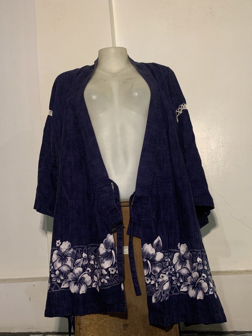 Piko Kimono Robe (Category: Others Tops) located in Caloocan City. Submitted by burautins (Listing ID 1459119168, Image 2). Description: PIKO Flower Kimono Material Used: Cotton - Size: XL on Tag - Width: 29 - Length: 33 Pristine Condition. No Visible Flaws. Like-new, perfect for occasions and formal attire Issue: Need washing Courier: J&T/Lalamove. Payment: Gcash / Maribank / nd SJDM Bulacan up to Sm Tungko Sure seller for sure buyer.