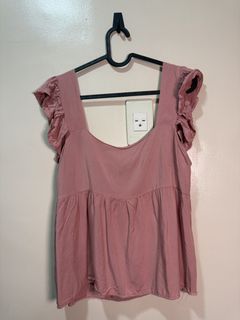 (Category: ) located in . Submitted by fashionifywardrobe8899 (Listing ID 1459202341, Image 1). Description: .