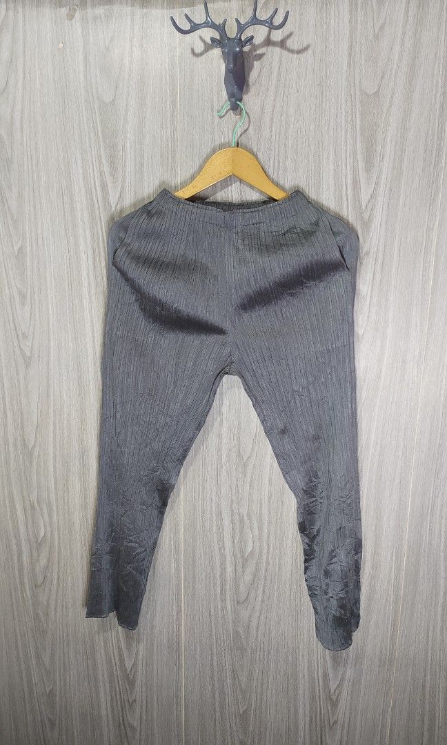 Pleats Please Gray Pleated Pants (Category: Other Bottoms) located in Milaor. Submitted by lootinout (Listing ID 1459245828, Image 1). Description: Pleats Please Gray Pleated Pants ✅Size: 3 ✅Waist: 21 to 30 ✅Length: 36 ✅Hem: 6.5 ✅Color Rate: 9.5/10 ✅Issue: Pinholes ✅Need Wash ✅Location: Bicol Naga City, Camarines Sur ✅Courier: J&T Express/Flash Express ✅MOP: Gcash only.