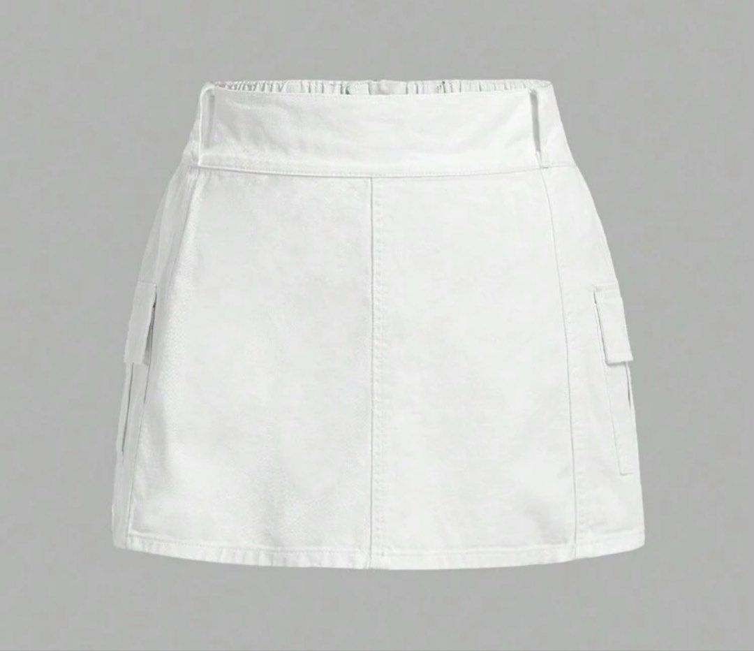 Plus Size: White Denim Skirt (Category: Skirts) located in Cavite. Submitted by sopib (Listing ID 1459214104, Image 1). Description: Size: 1XL.