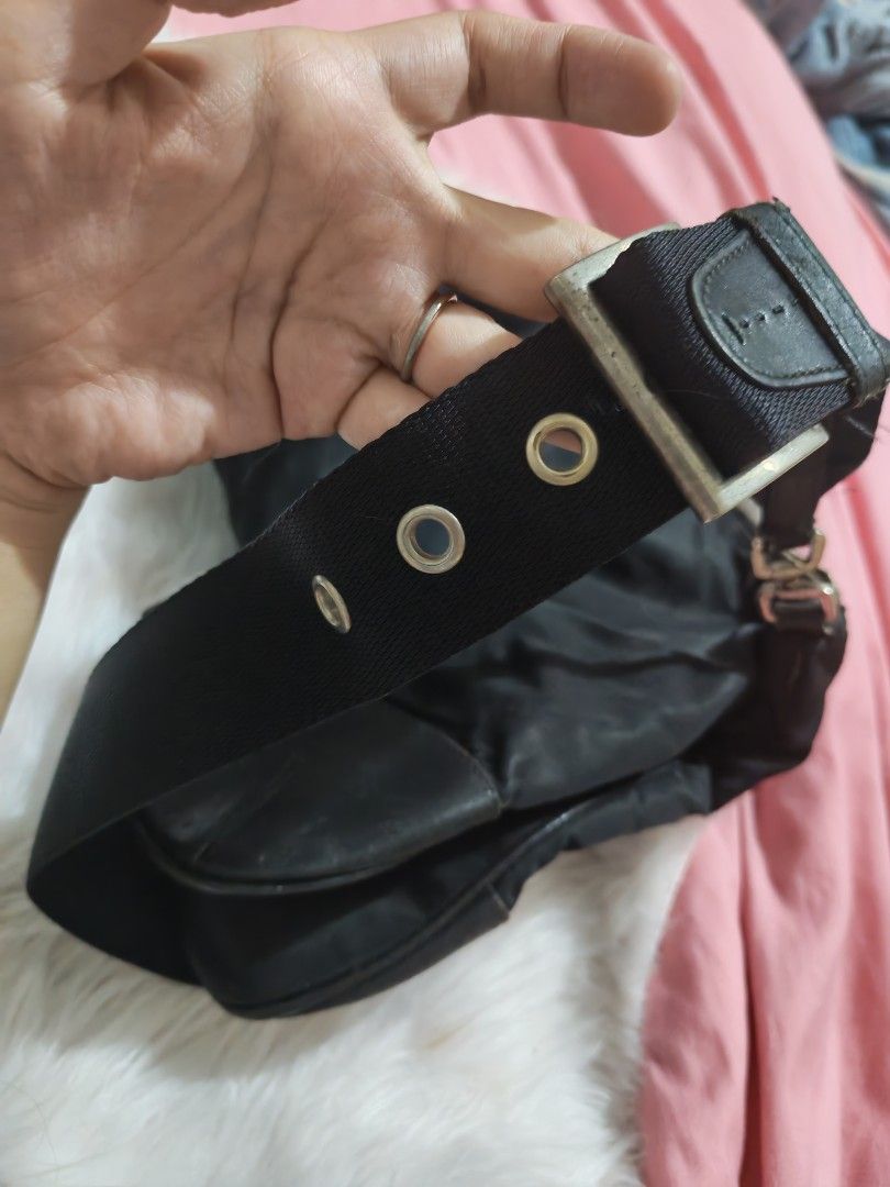 Prada Nylon Shoulder Bag Black (Category: Luxury Bags & Wallets) located in Quezon City. Submitted by preetycindz (Listing ID 1459102397, Image 1). Description: Authentic original prada crossbody bag issue napalitan yun loob.