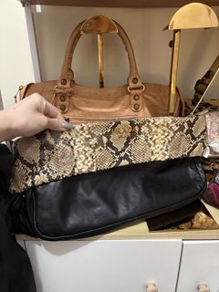 (Category: ) located in . Submitted by xoxuryam (Listing ID 1459242487, Image 1). Description: .