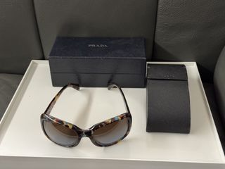 （分類：）位於 。 由 hojunah 提交（商品編號 1459218659，圖片 1）。簡介： 。