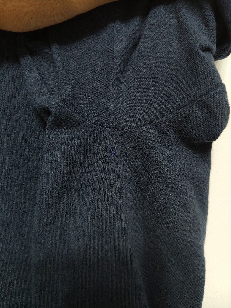Pro Club Navy Blue Shirt (Category: Tshirts & Polo Shirts ) located in Makati City. Submitted by mugen.archive (Listing ID 1459140249, Image 3). Description: size XL 9.5/10 color rate issue Repaired hole sa armpit Just scroll my wall for my curated items. Follow also my page on Fb. Mugen Archive. Thank you.