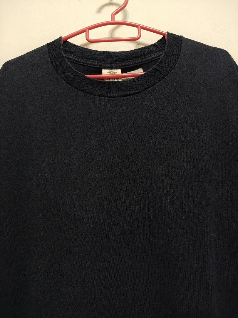 Pro Club Navy Blue Shirt (Category: Tshirts & Polo Shirts ) located in Makati City. Submitted by mugen.archive (Listing ID 1459140249, Image 2). Description: size XL 9.5/10 color rate issue Repaired hole sa armpit Just scroll my wall for my curated items. Follow also my page on Fb. Mugen Archive. Thank you.