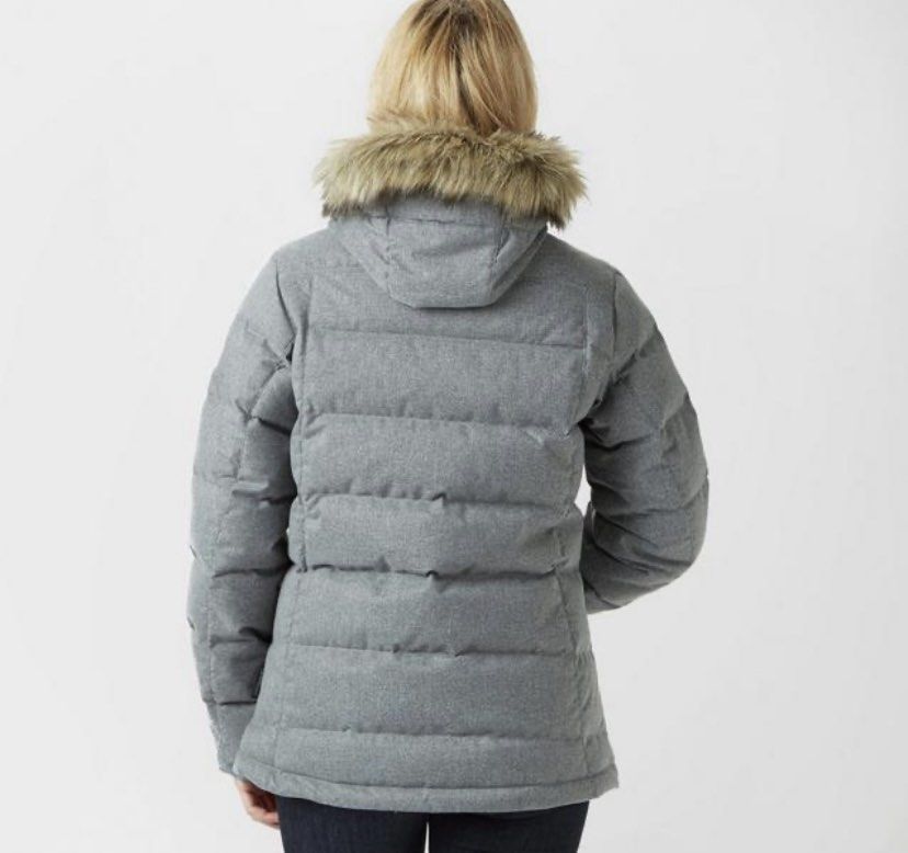 Puffer jacket (Category: Coats, Jackets and Outerwear) located in Baguio. Submitted by jelaitrift (Listing ID 1459276910, Image 1). Description: SPAO brand Puff na puff.