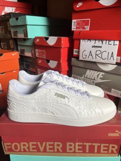 (Category: ) located in . Submitted by rr.sneakerstash (Listing ID 1459182340, Image 1). Description: .