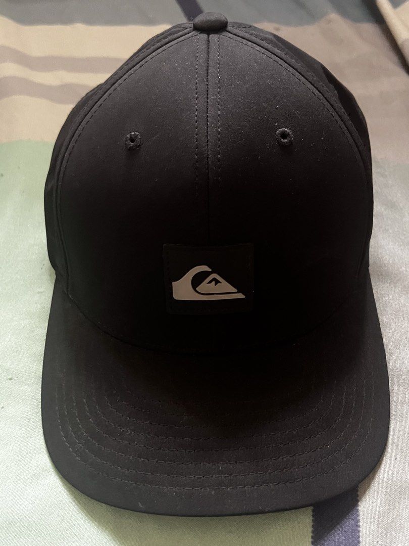 Quiksilver Black Snapback Cap (Category: Caps & Hats) located in Manila. Submitted by janzen007 (Listing ID 1459141380, Image 1). Description: - Classic black Quiksilver snapback cap - Features the iconic Quiksilver logo on the front - Simple and stylish design - Great for everyday wear or sports.