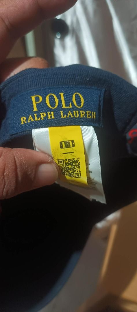 RALPH LAUREN BASEBALL CAP IN DARK NAVY AUTHENTIC (Category: Looking For) located in Makati City. Submitted by egsdhadghas (Listing ID 1459204124, Image 2). Description: IN EXCELLENT CONDITION. AUTHENTIC 100%.