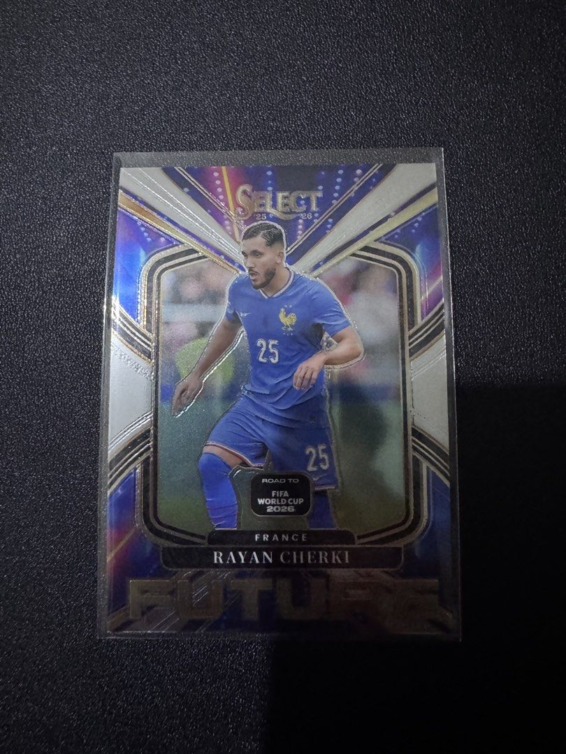 Rayan Cherki 法國 Panini Select Road to FIFA World Cup 2026 English （分類：原色卡片）位於 Hong Kong。 由 jadennnnn25 提交（商品編號 1459268643，圖片 1）。簡介： 。