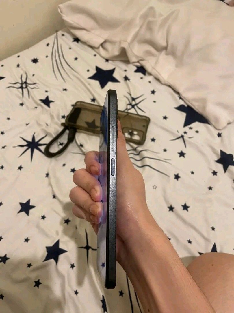 Redmi note 12 (Category: Xiaomi) located in Quezon City. Submitted by mel_2303 (Listing ID 1459186498, Image 3). Description: FOR SALE ONLY 2500 nalang po 128gb rom/6gb ram no issues case and charger included Parañaque location.