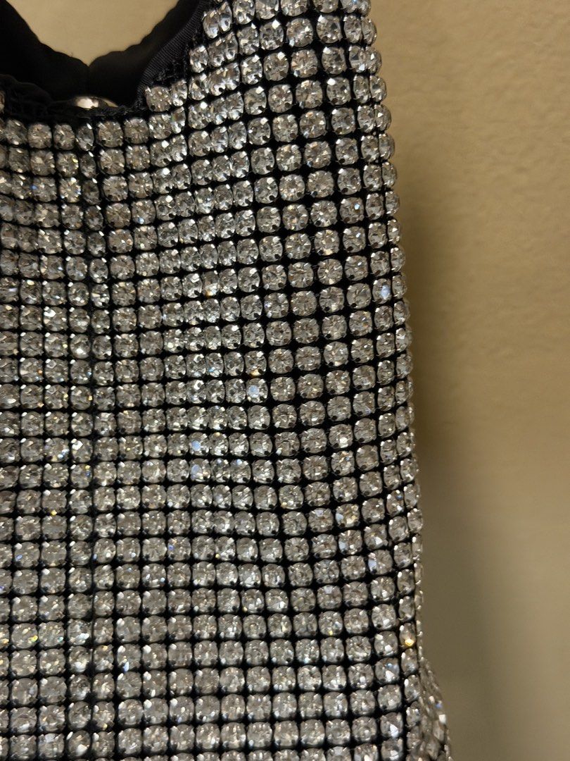 Rhinestone evening handbag (Category: Belt bags, Clutches and Pouches) located in Quezon City. Submitted by PrelovedTreasureees (Listing ID 1459158859, Image 2). Description: - Price is negotiable - Purchased off of the blue app, but forgot how much I got it for. Couldn’t go back to the listing cause it no longer exists - No brand - Used once - Pristine condition but only sign of wear is on the bottom from pressing against my other bags - Has one