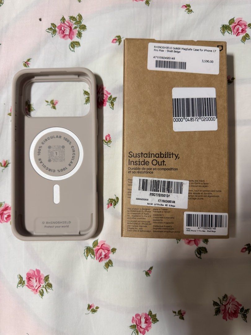 Rhinoshield - Iphone 17/18 Pro Max (Category: Cases & Sleeves) located in Muntinlupa City. Submitted by atol0987 (Listing ID 1459266626, Image 2). Description: Buyer to shoulder sf.