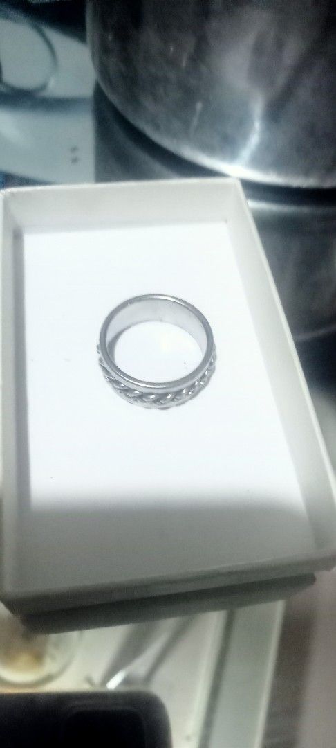 Ring size 7 (Category: Rings) located in Paranaque City. Submitted by dimaguilaa94969 (Listing ID 1459246719, Image 1). Description: pm if int 09260966619.