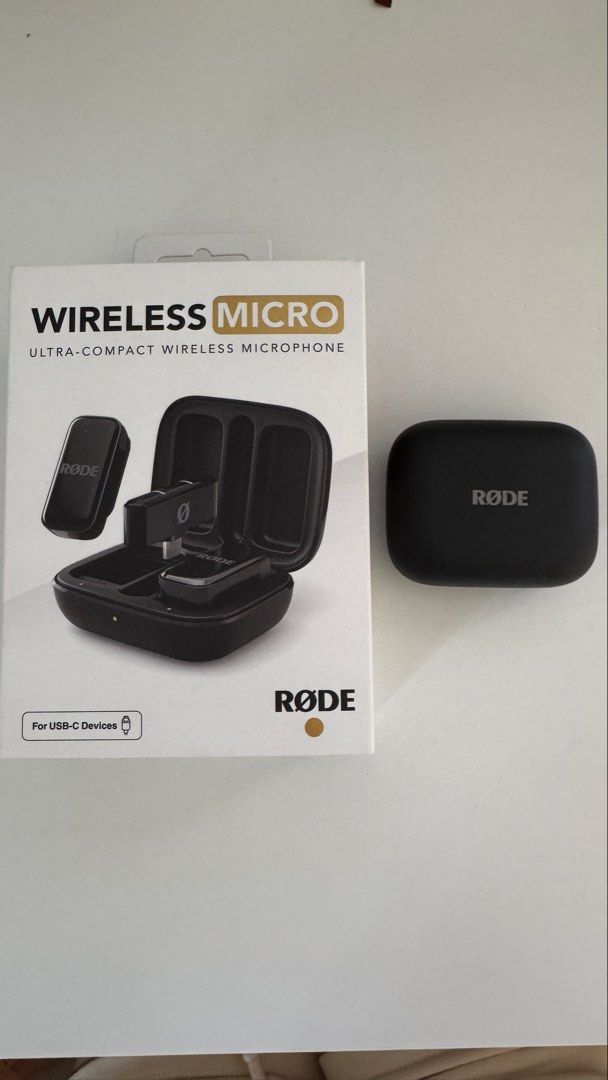 Rode Micro Compact Wireless Microphone System (Category: Microphones) located in Makati City. Submitted by preloved_biancak (Listing ID 1459119457, Image 1). Description: Used once, like new. Only selling because I changed cameras. - Rode Wireless GO II microphone system - Ultra-compact and wireless for ultimate portability - Delivers crystal-clear audio capture - Comes with a convenient charging case - Includes two transmitters - USB-C cable for