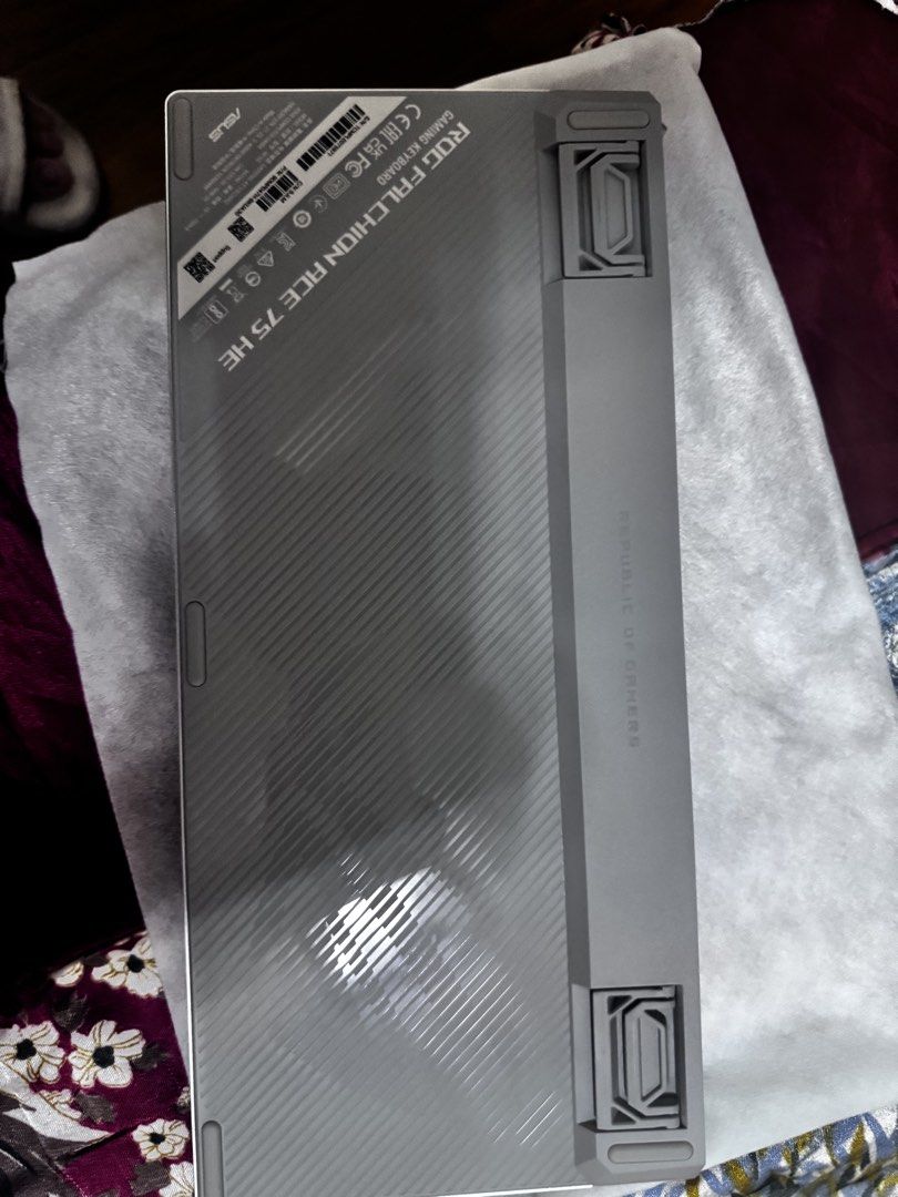 Rog ace 75he (Category: Computer Keyboard) located in Manila. Submitted by johncai (Listing ID 1459189628, Image 2). Description: Only use for 2months but rarely use and 2 month didn’t use have 1year warranty .