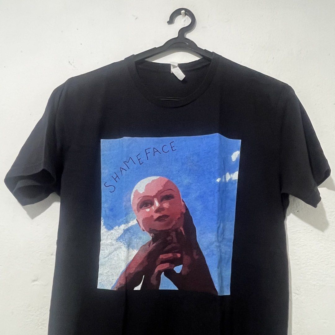 SALE !!! Men's Black Tshirt [Large] (Category: Tshirts & Polo Shirts ) located in Quezon City. Submitted by jpsstore (Listing ID 1459213626, Image 2). Description: Size: Large Width: 21" Length: 29" No issue Mop: Gcash SHIPPING: J&t | Lalamove.