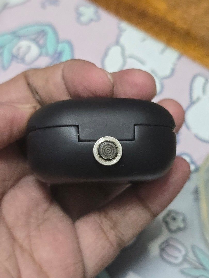 Samsung Galaxy Buds 2 Pro Charging Case & Earbuds (Category: Earphones) located in Manila. Submitted by engr.ela (Listing ID 1459272275, Image 3). Description: - No box - Black Samsung Galaxy Buds 2 Pro - Includes charging case and two earbuds - Comes with ear tips - Tuned by AKG for superior sound - Perfect for music and calls on the go - Good Sounds - Lightly used since I choose my former buds 2 - The type c is not worn up as I use magnetic cab