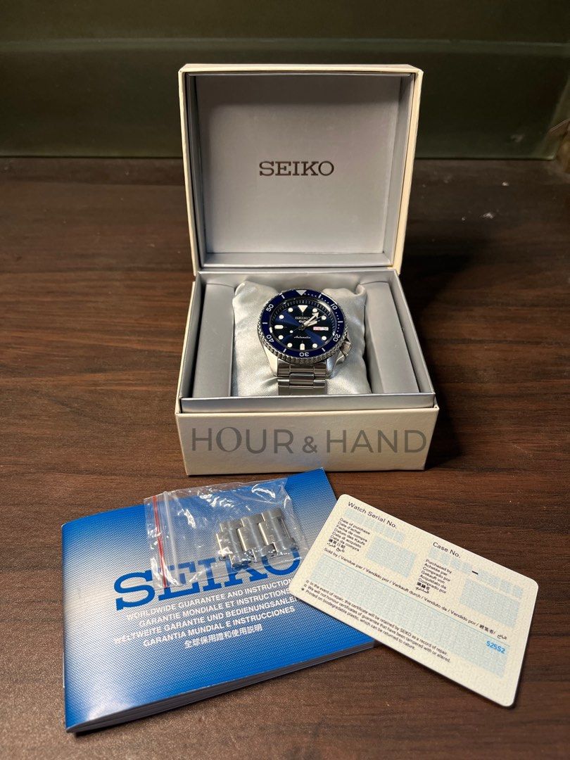 Seiko 5 SRPD51 “Smurf” (Category: Luxury Watches) located in Cebu City. Submitted by elijah.liston (Listing ID 1459231733, Image 1). Description: Seiko 5 Sports SRPD51K1 “Smurf” By Hour & Hand 📍 Cebu City – Meetups Available 💳 BPI / GCash / Cash A classic Seiko 5 Sports with the iconic blue-on-blue combination. The SRPD51 is an easy everyday piece with plenty of wrist presence and a versatile sporty look. ⸻ Price • Hour & Hand Price: ₱9,800 ⸻ K