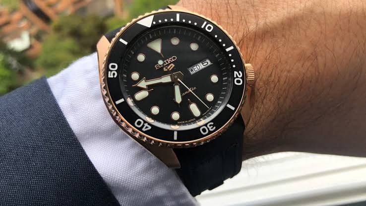 Seiko SRPD76 (Category: Announcements) located in Las Pinas. Submitted by watchdistrictph (Listing ID 1459193113, Image 3). Description: •Brand new •Original / Authentic •Complete with hang tag, guarantee booklet/card and box •3-year warranty 📌Payment Methods: Credit Cards, Bank Transfers BPI, BDO, GCASH 📌Shipping: LBC -COD/COP, Lalamove/Grab within MM 📌Meet up: SM Southmall, ATC, Festival Mall, Evia Mall, Bacoor Blvd, ONE MALL Valenzuela, Gat