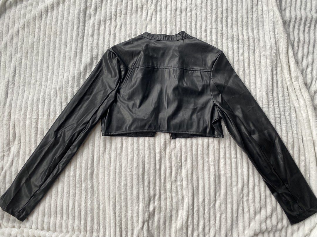 SHEIN CROPPED LEATHER JACKET (Category: Coats, Jackets and Outerwear) located in General Santos City (Dadiangas). Submitted by roxxsan (Listing ID 1459260801, Image 3). Description: - Orig price: Almost ₱700 - Selling price: ₱500 - Brandnew with pouch - Size: xxs-small.
