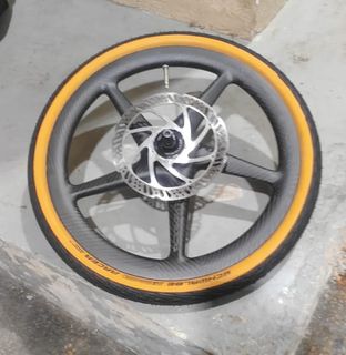 （分類：）位於 。 由 kelvinfon04657 提交（商品編號 1459216111，圖片 1）。簡介： 。